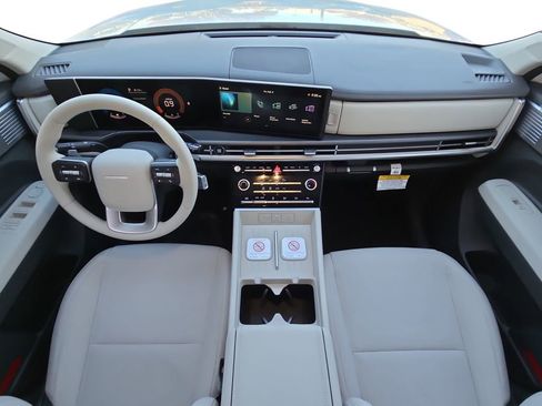 New 2026 Hyundai Santa Fe SE image 9