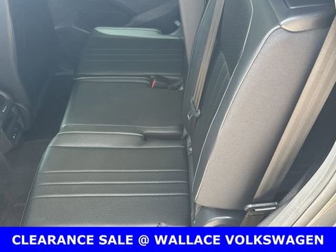Certified 2022 Volkswagen Tiguan SE FWD image 14