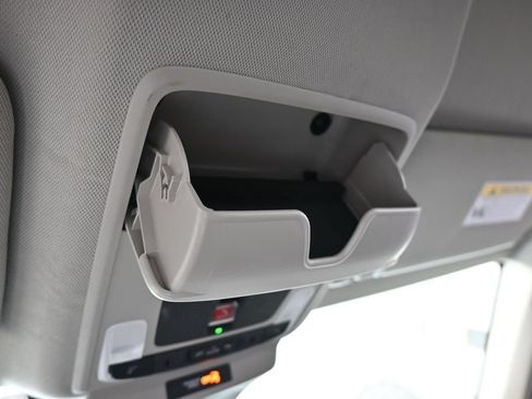Used 2025 Honda Accord LX image 30