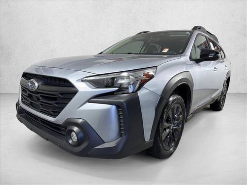 Used 2025 Subaru Outback Onyx Edition AWD/4WD image 8