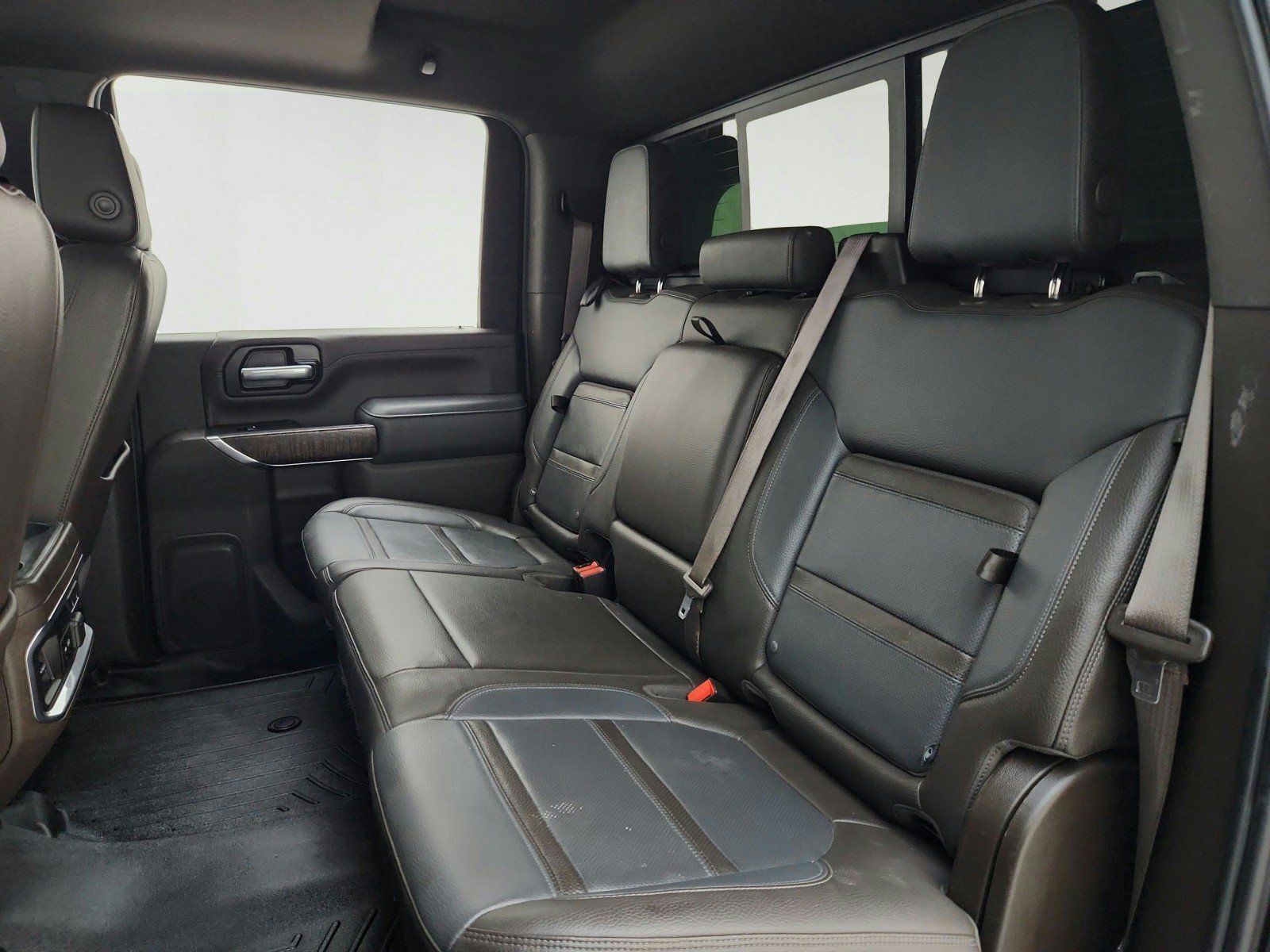 Used 2020 GMC Sierra 2500 Denali w/ Denali Ultimate Package AWD/4WD image 27