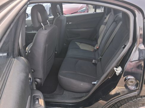 Used 2014 Chrysler 200 LX FWD image 18