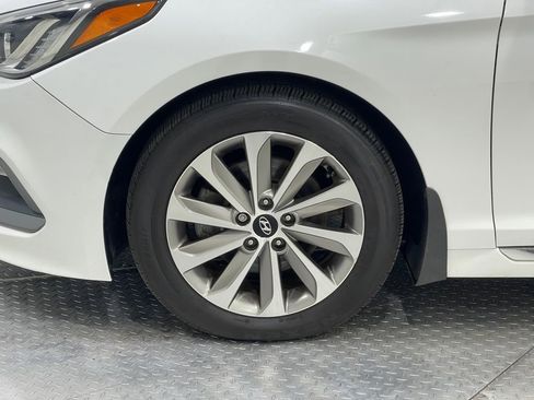 Used 2017 Hyundai Sonata Sport w/ Value Edition Package 02 image 34