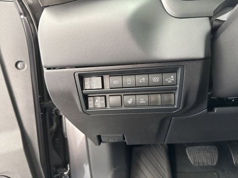 New 2026 Toyota Tundra Platinum image 37