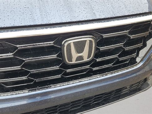 Used 2025 Honda CR-V EX-L image 9