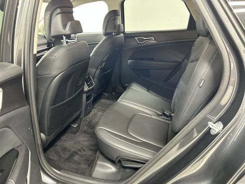 Certified 2024 Kia Sportage EX AWD/4WD image 20