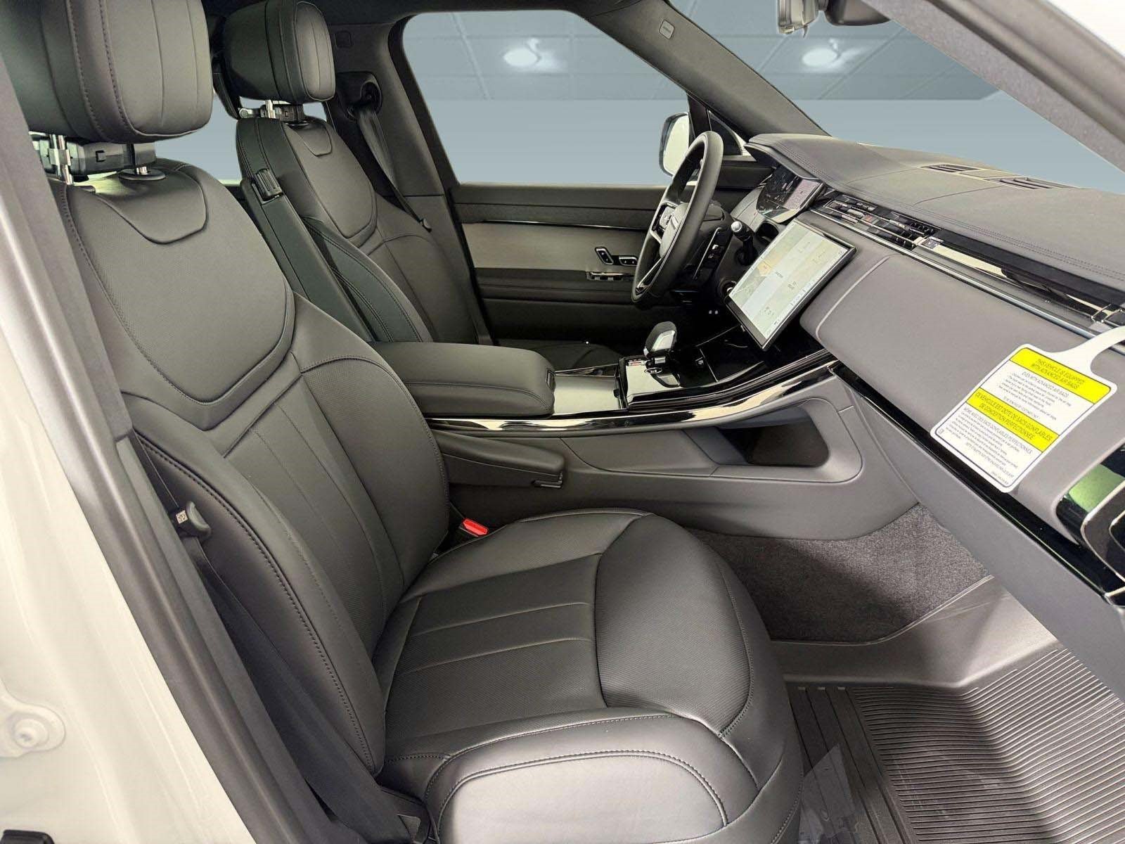 New 2026 Land Rover Range Rover Sport Dynamic SE AWD/4WD image 22