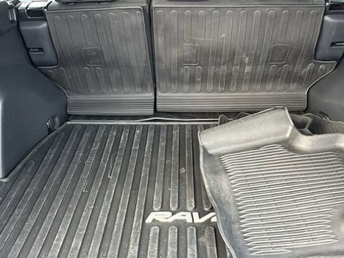 Used 2024 Toyota RAV4 LE image 33