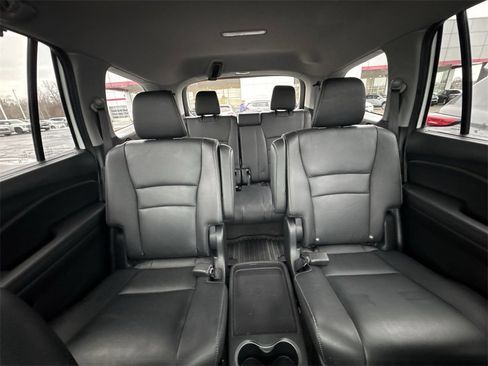 Used 2021 Honda Pilot Touring image 13