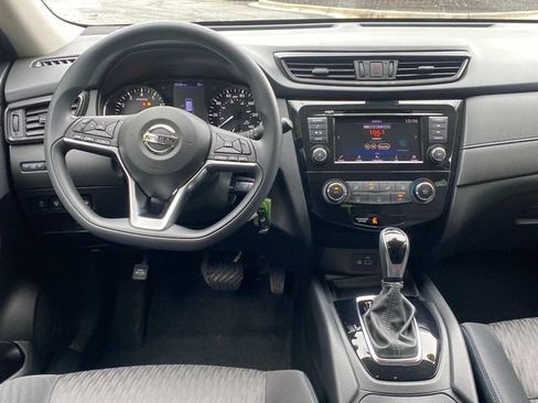 Used 2020 Nissan Rogue S FWD image 8