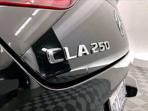 Used 2022 Mercedes-Benz CLA 250 image 7