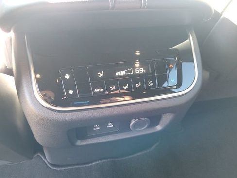 Certified 2026 Nissan Armada SL w/ Captain's Chari Seat Package AWD/4WD image 26