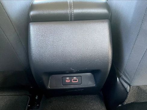 Used 2025 Nissan Altima 2.5 SV FWD image 11