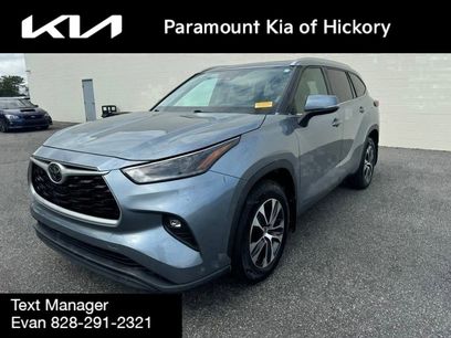 Used 2021 Toyota Highlander XLE
