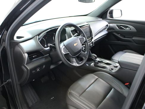 Used 2023 Chevrolet Traverse LT w/ LPO, Floor Liner Package AWD/4WD image 23