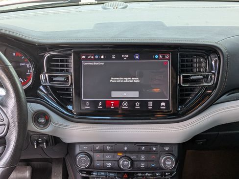 Used 2021 Dodge Durango R/T w/ Tow 'N Go Package AWD/4WD image 20