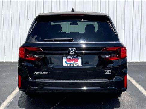 Used 2025 Honda Odyssey EX-L image 4