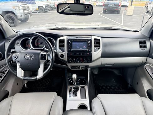 Used 2014 Toyota Tacoma 4x4 Double Cab w/ Limited Package image 14