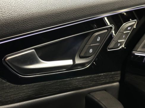 Used 2019 Audi Q7 3.0T Premium Plus w/ Premium Plus Package image 39