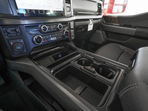 Used 2026 Ford F450 Lariat w/ FX4 Off-Road Package image 20