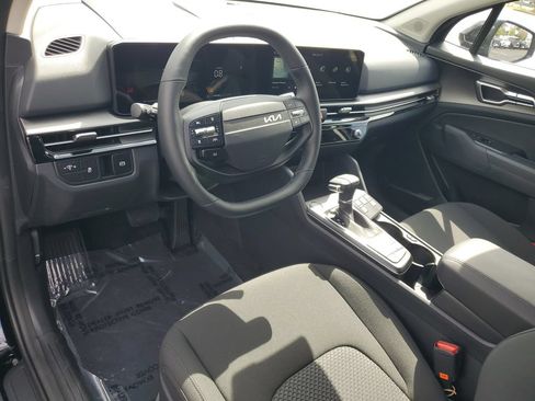 New 2026 Kia Sportage LX FWD image 6