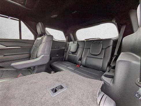 Used 2025 Ford Explorer ST AWD/4WD image 19
