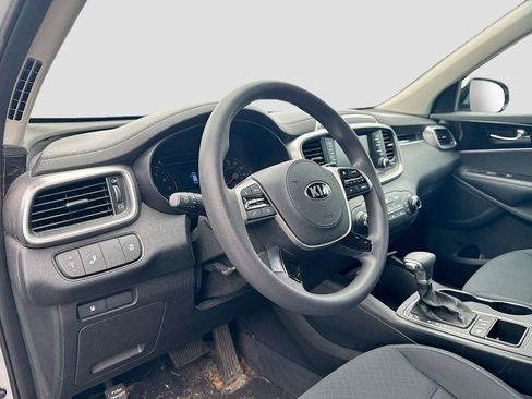 Used 2020 Kia Sorento LX AWD/4WD image 9