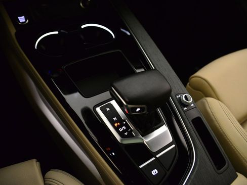 Used 2023 Audi A4 2.0T Premium w/ Convenience Package image 15