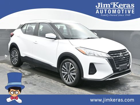 Used 2021 Nissan Kicks SV image 1