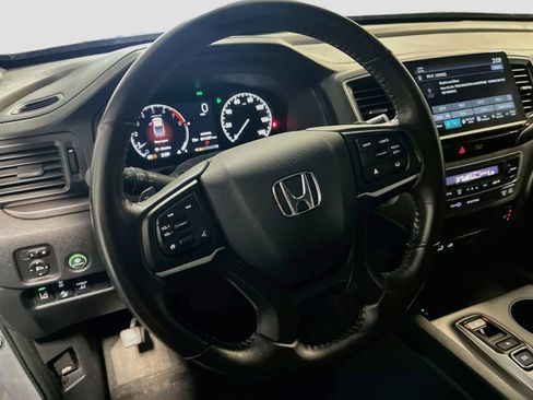 Used 2025 Honda Ridgeline RTL+ image 11