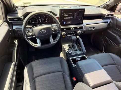 Used 2025 Toyota 4Runner TRD Off-Road Premium w/ Tow Technology Package AWD/4WD image 11