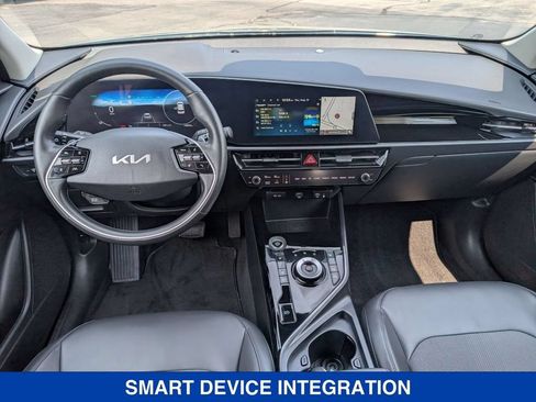 Used 2024 Kia Niro Wind w/ Wind Preserve Package FWD image 17