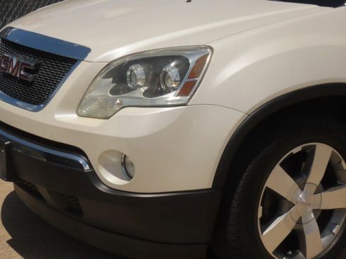 Used 2012 GMC Acadia SLT FWD image 2