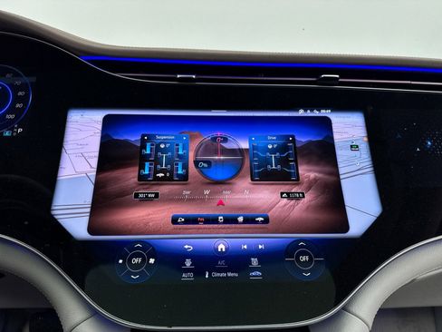 Used 2023 Mercedes-Benz EQS 580 4MATIC SUV image 12