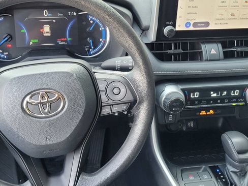 Used 2023 Toyota RAV4 LE AWD/4WD image 16
