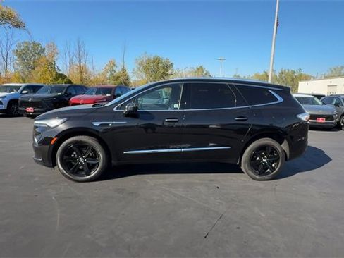 Certified 2023 Buick Enclave Essence w/ Sport Touring Edition image 5