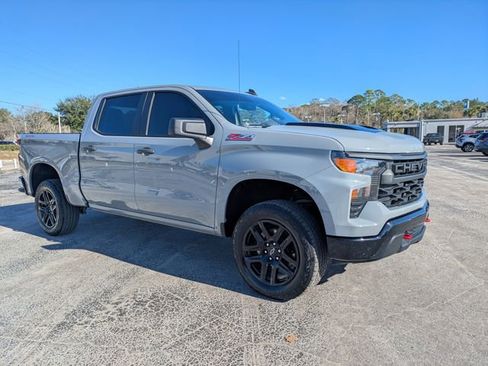 Used 2024 Chevrolet Silverado 1500 Custom Trail Boss w/ LPO, Dark Essentials Package image 2