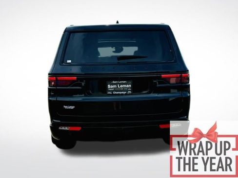 Used 2024 Jeep Wagoneer Series II image 5