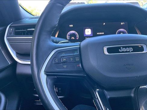 Used 2022 Jeep Grand Cherokee Altitude image 10