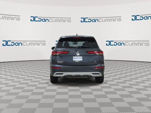Used 2024 Mitsubishi Outlander SE FWD image 7