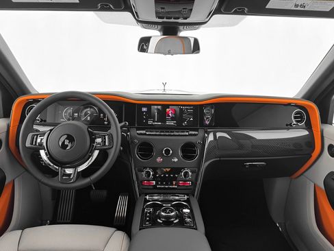 New 2026 Rolls-Royce Cullinan Black Badge image 4