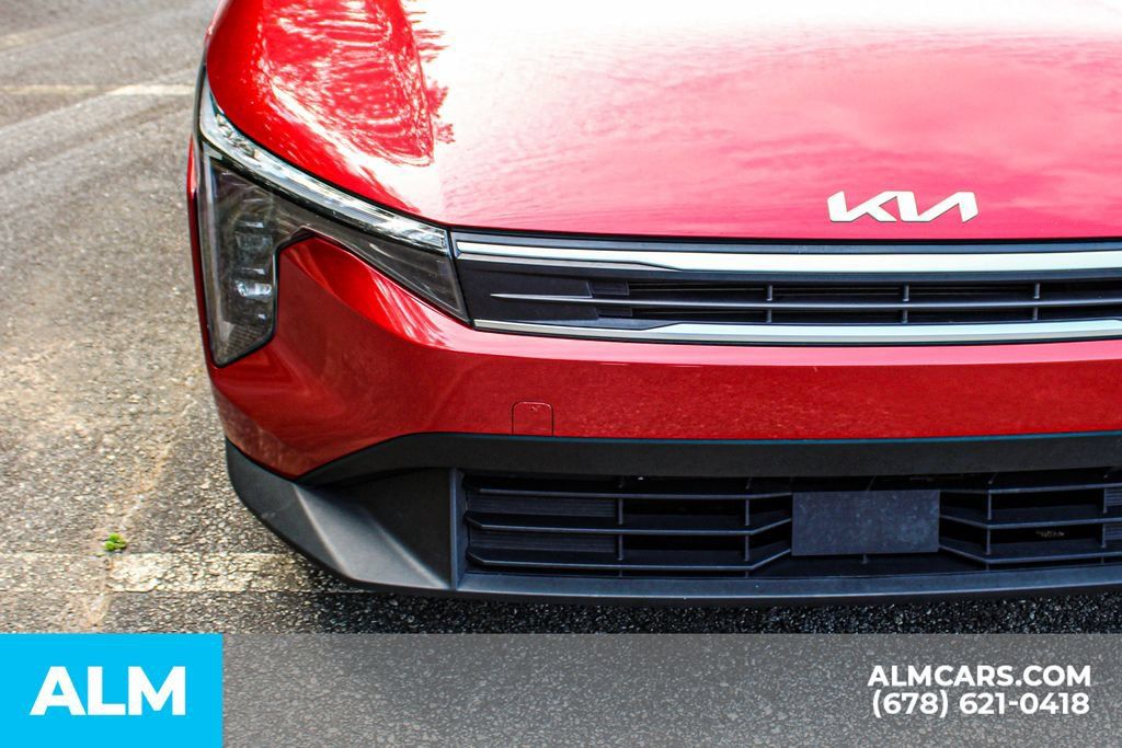 Used 2025 Kia K4 FWD image 11
