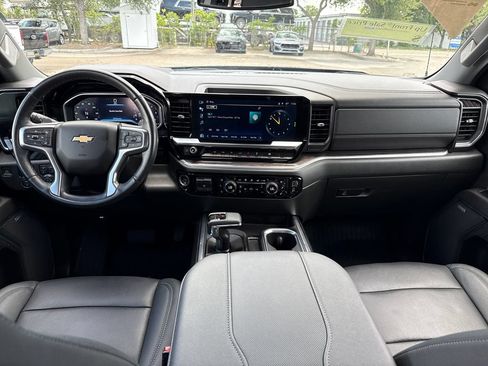 Used 2023 Chevrolet Silverado 1500 LTZ RWD image 6