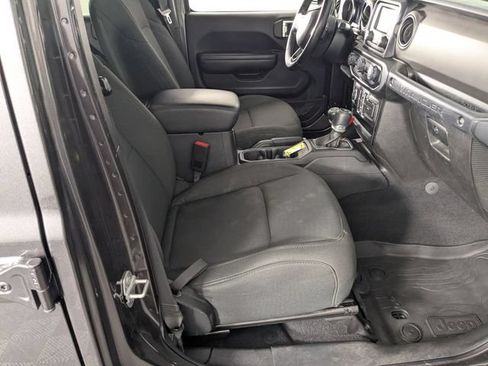 Used 2020 Jeep Wrangler Unlimited Sport AWD/4WD image 29
