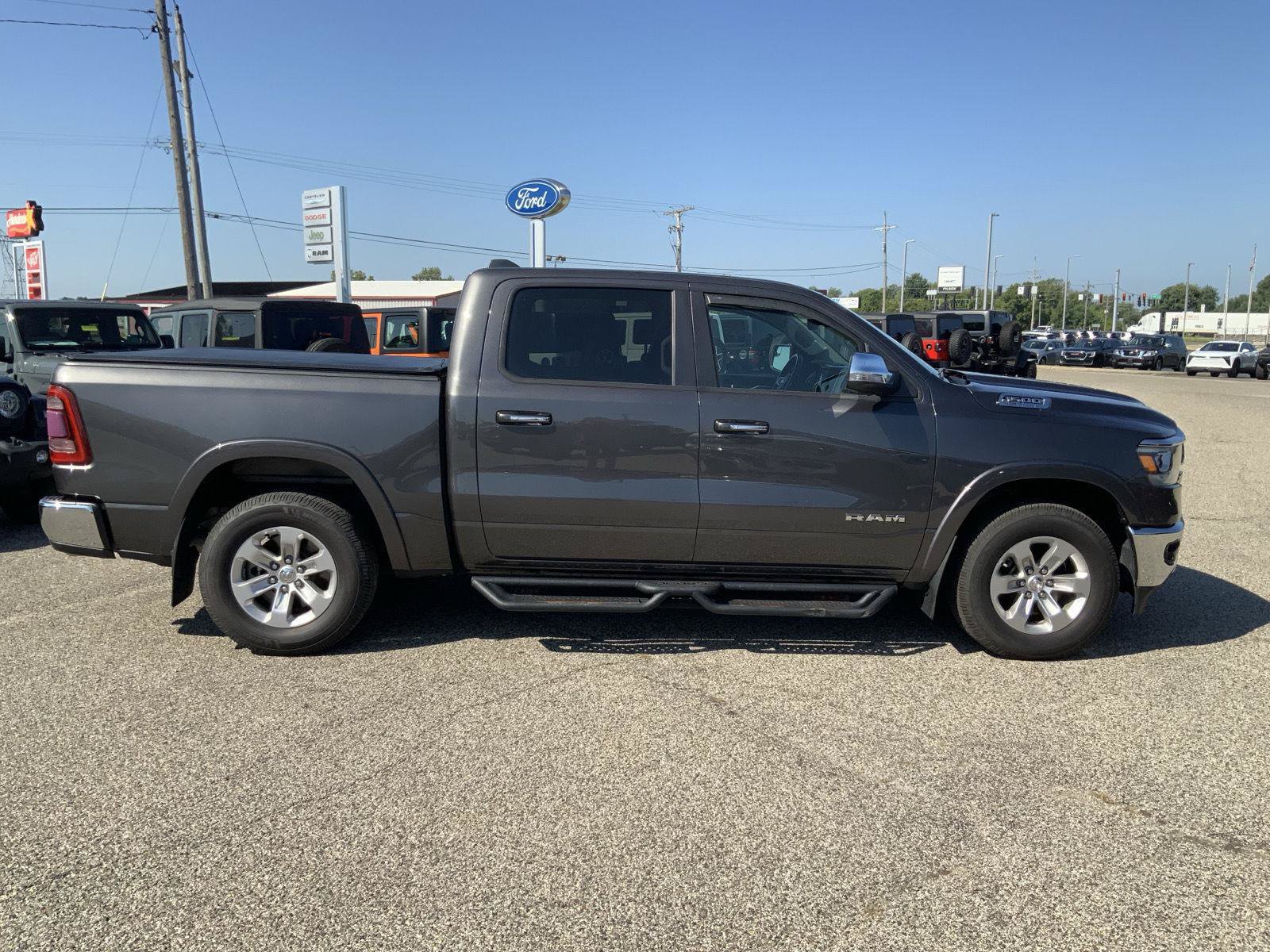 Used 2022 RAM 1500 Laramie AWD/4WD image 14