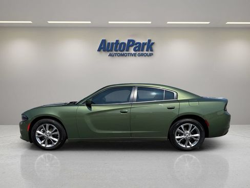 Used 2022 Dodge Charger SXT w/ Cold Weather Package AWD/4WD image 4