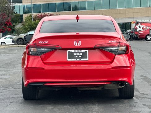 Used 2023 Honda Civic Sport image 5