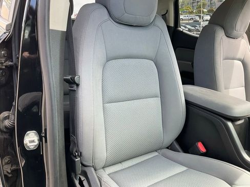 Used 2018 Chevrolet Colorado W/T w/ WT Convenience Package AWD/4WD image 56