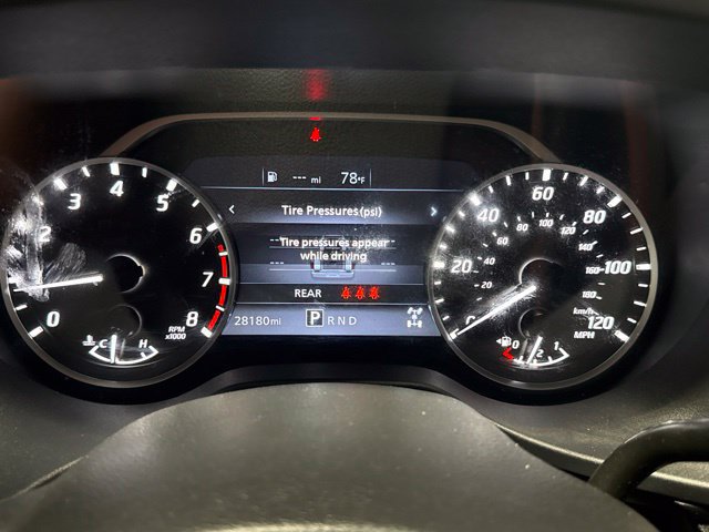 Used 2024 Nissan Titan SV w/ SV Convenience Package AWD/4WD image 8