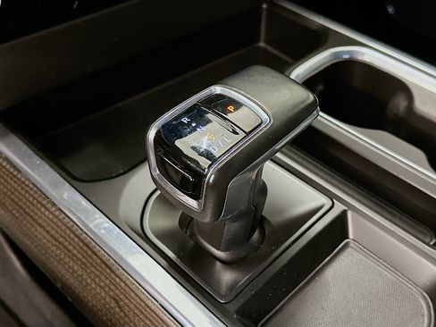 Used 2023 Chevrolet Silverado 1500 RST AWD/4WD image 25